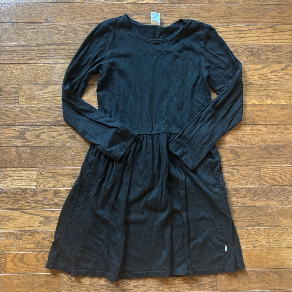 City Threads Black cotton long sleeve flowy skirt dress (girl’s 10)